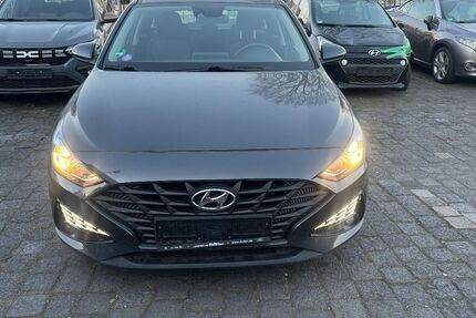 Hyundai i30 85.000 km 12.900 &euro; Bottrop 46242