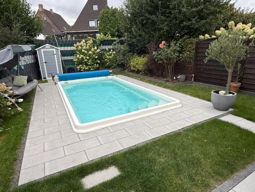 Doppelhaushälfte in top Lage mit Pool und Sauna!!!
