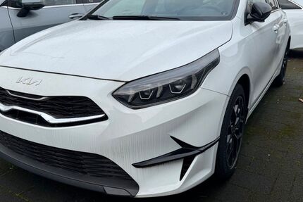 Kia ceed / Ceed 2.501 km 21.990 &euro; Dorsten 46282