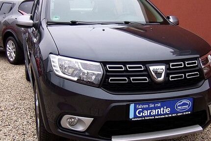 Dacia Sandero 85.900 km 9.880 &euro; Bottrop 46242