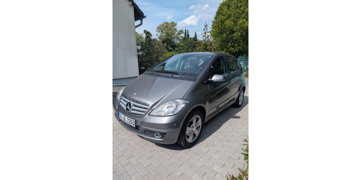 Mercedes-Benz A 180 92.200 km 7.990 &euro; Dortmund 44229