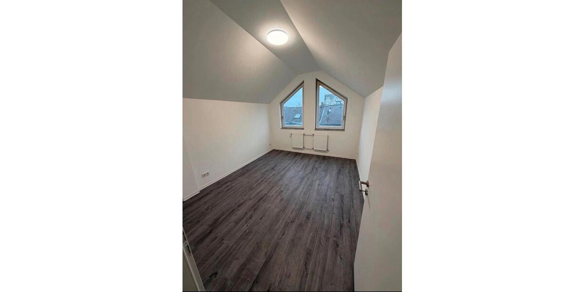 Dachgeschoßwohnung Dortmund Innenstadt Nord - 3 Zimmer, 80 m&sup2;, 690&euro; | Angebot:25580091