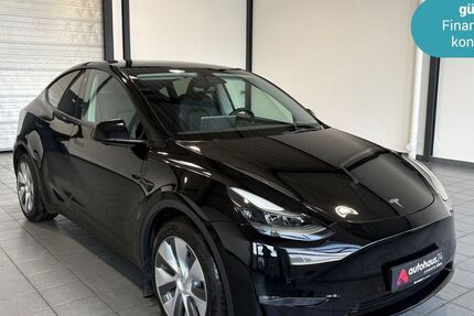 Tesla Model Y 49.824 km 34.190 &euro; Wuppertal 42287