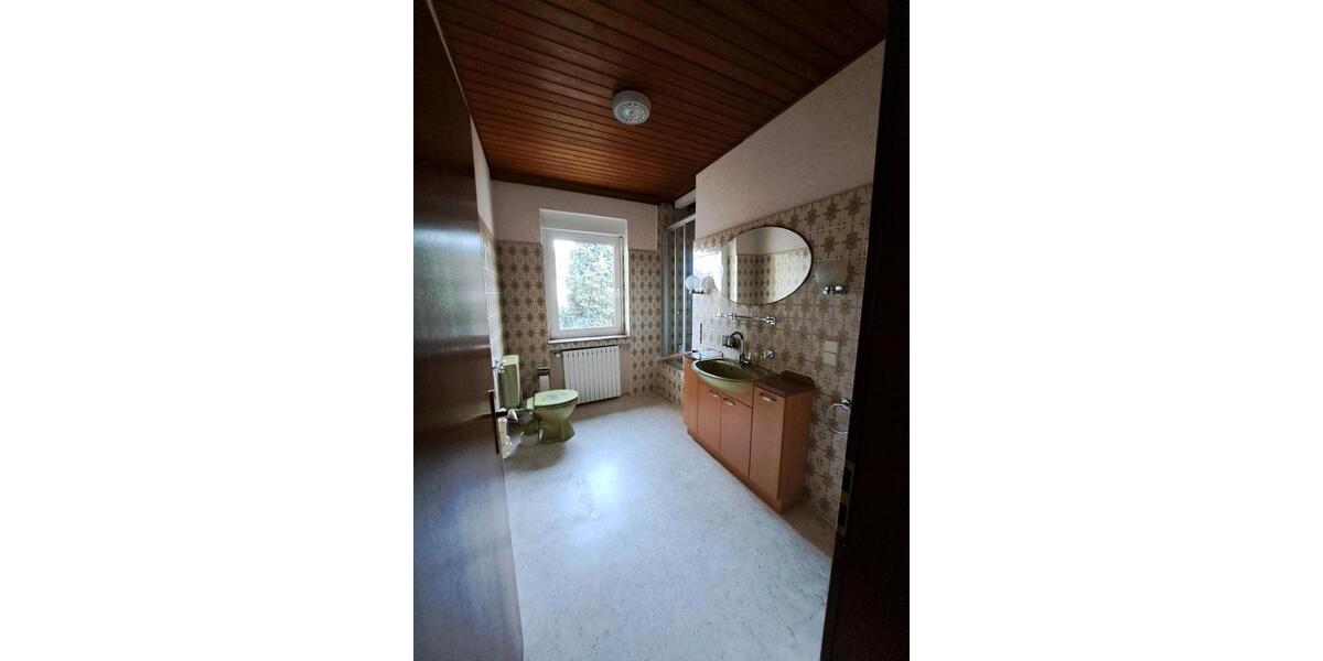 3-Familienhaus in Hagen-Oberhagen, in 45 Min. am Hbf Dortmund 10.5 zimmer