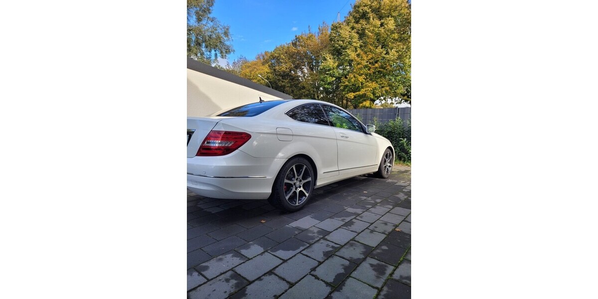 Mercedes-Benz C 200 154.000 km 12.990 &euro; Dinslaken 46535