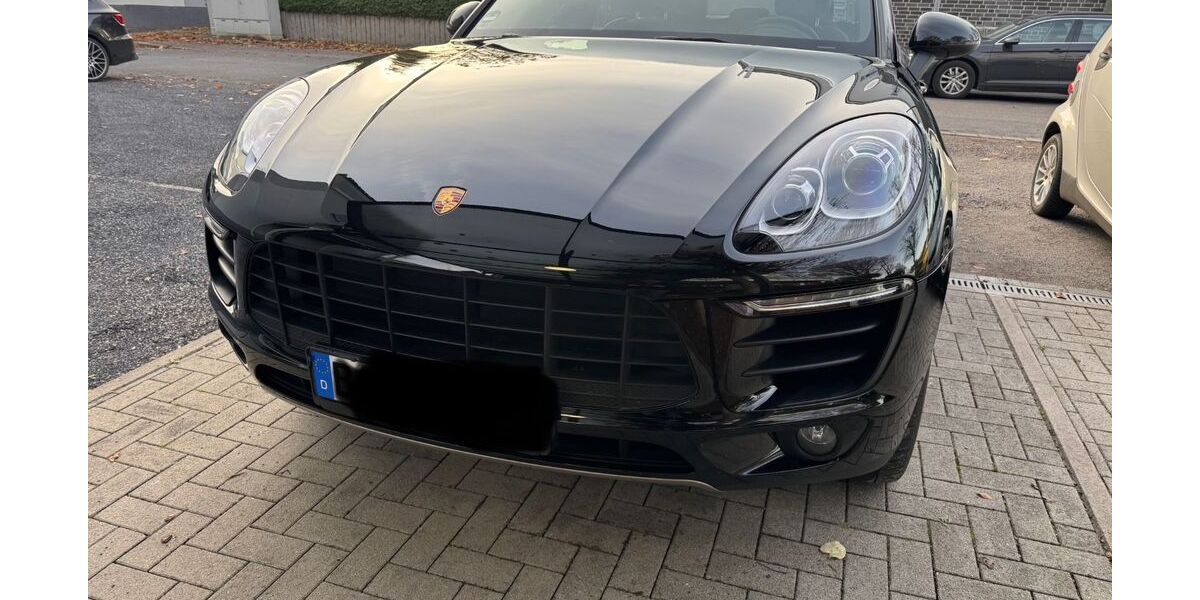 Porsche Macan 92.500 km 33.490 € Bottrop 46244
