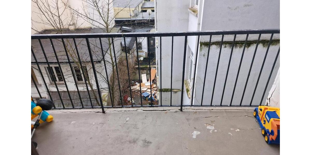 4 Zimmer Wohnung mit 2balkon 4 zimmer