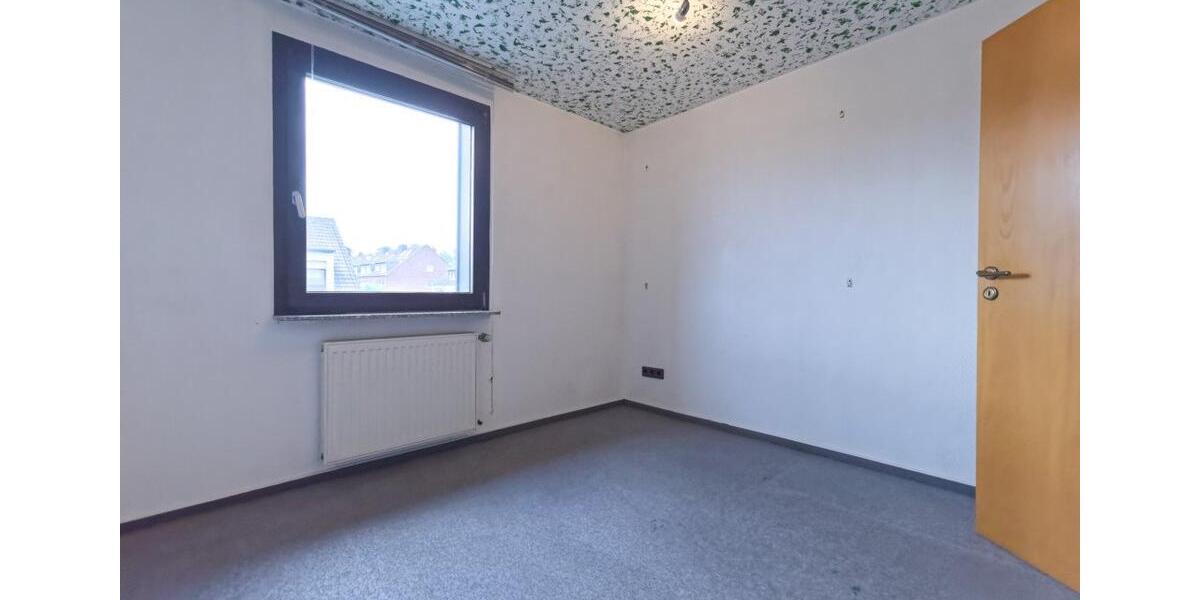 Dachgeschoßwohnung Oberhausen Biefang - 4 Zimmer, 96 m&sup2;, 227.000&euro; | Angebot:26940519