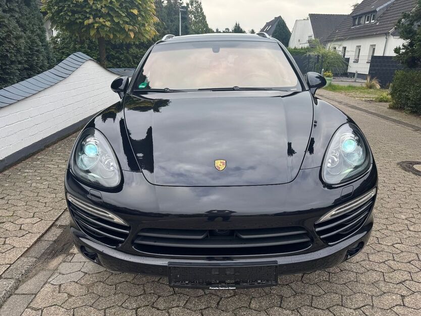 Porsche Cayenne 144.600 km 27.900 € Ratingen 40885