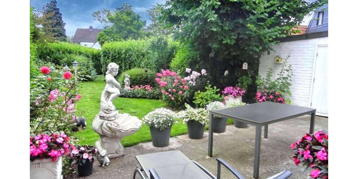 Haus zum Kaufen in Duisburg 215.000 € 80 m² 4 zimmer