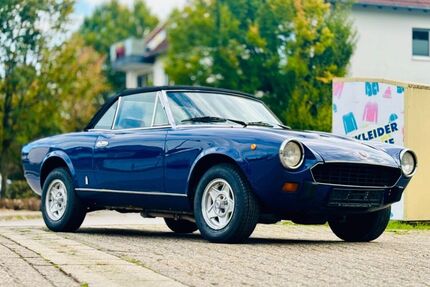 Fiat 124 Spider