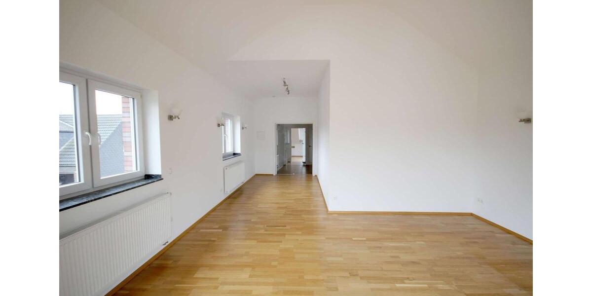 Maisonettenwohnung Oberhausen Biefang - 2.5 Zimmer, 116 m&sup2;, 870&euro; | Angebot:26145175