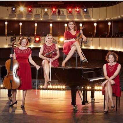 Salut Salon 28.02.2027 Die Glocke (Großer Saal)