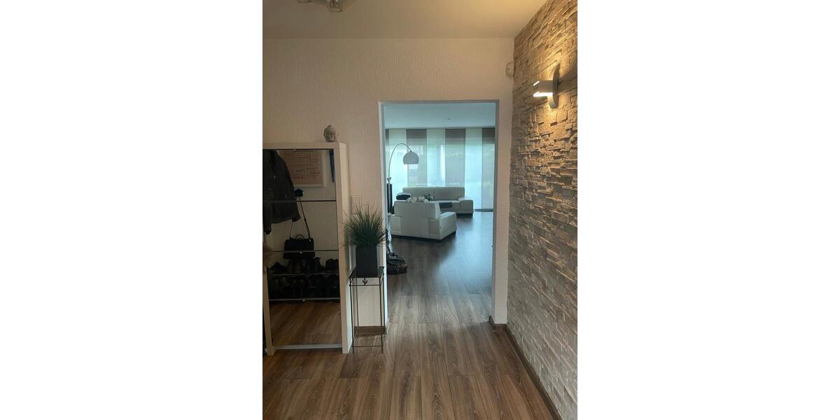 Doppelhaushälfte Essen Stadtbezirk V - 5 Zimmer, 133 m&sup2;, 2.150&euro; | Angebot:25422427