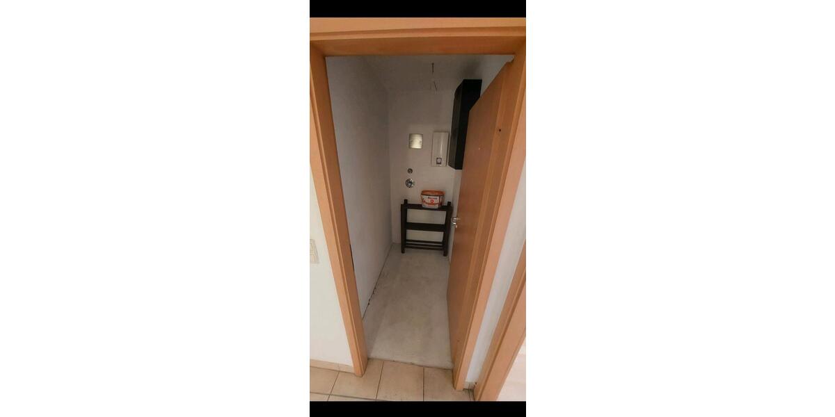 Dachgeschoßwohnung Duisburg Mittelmeiderich - 2 Zimmer, 73 m&sup2;, 525&euro; | Angebot:26127001
