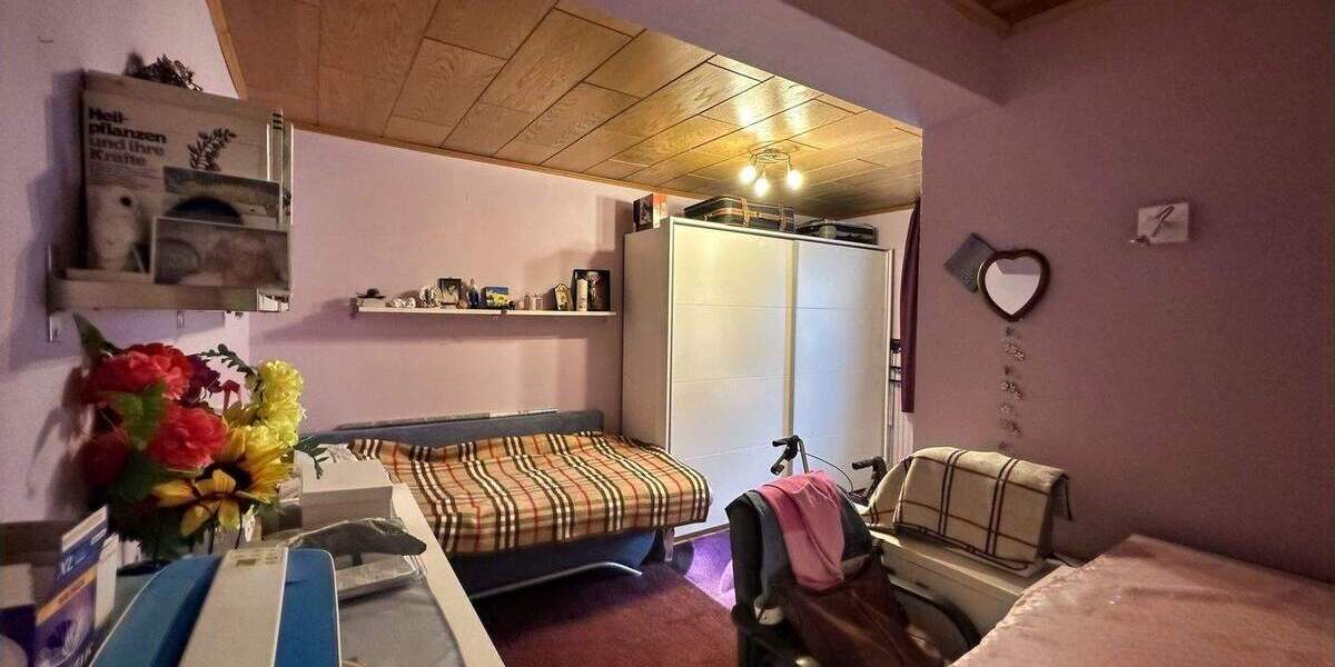 Etagenwohnung Essen Altenessen-Süd - 3 Zimmer, 88 m&sup2;, 140.000&euro; | Angebot:25686502