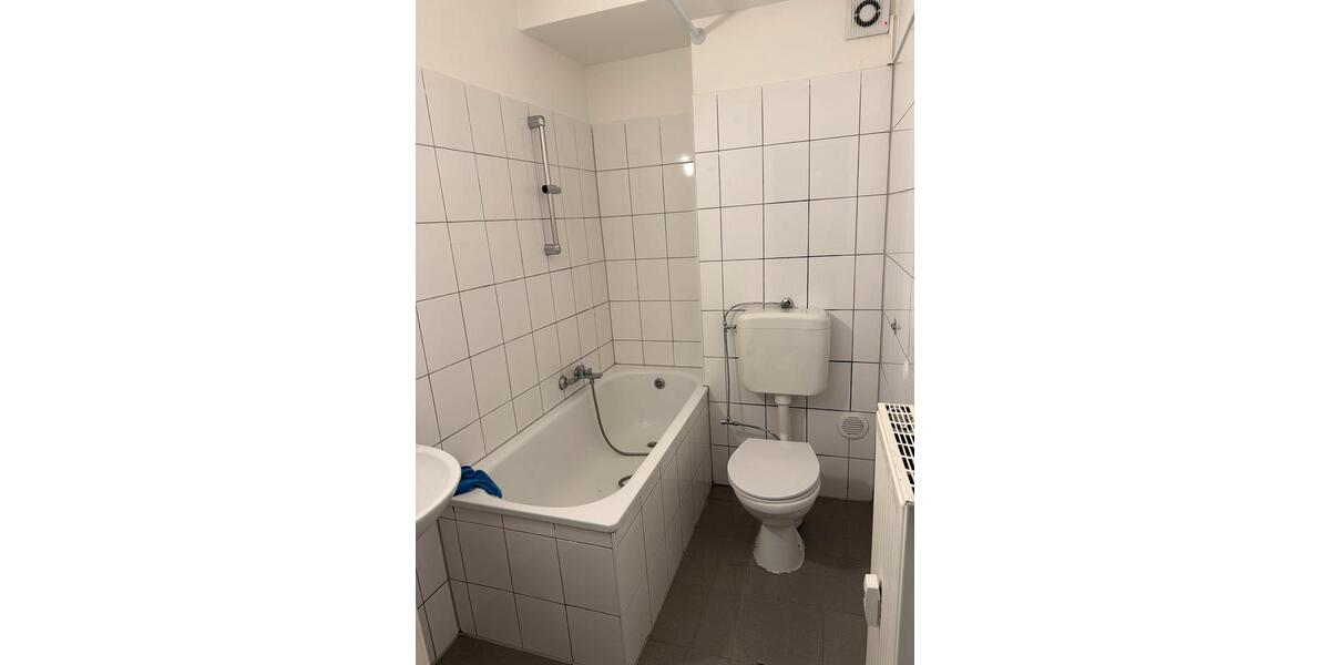 Erdgeschoßwohnung Duisburg Mittelmeiderich - 3.5 Zimmer, 59 m&sup2;, 650&euro; | Angebot:25023205