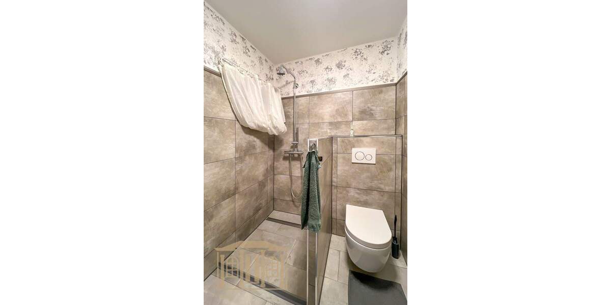 Gemütliche Dachgeschosswohnung mit Weitblick 2 zimmer