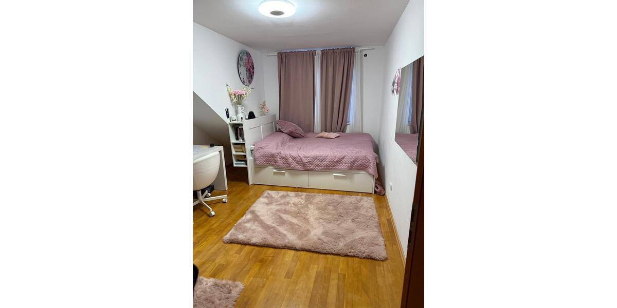 Reihenhaus Bochum Günnigfeld - 8 Zimmer, 205 m&sup2;, 590.000&euro; | Angebot:25793020