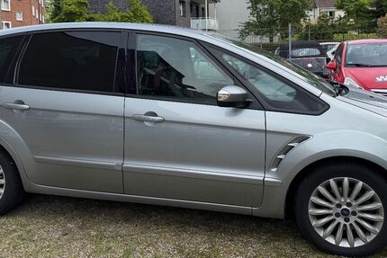 Ford S-Max 160.000 km 4.790 &euro; Oberhausen (Sterkrade) 46149