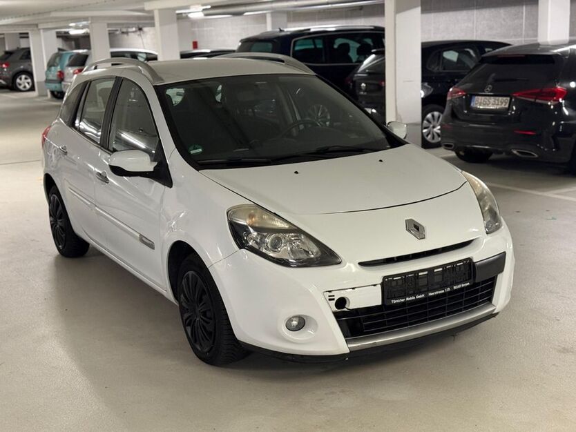 Renault Clio 84.000 km 3.000 € Essen 45326