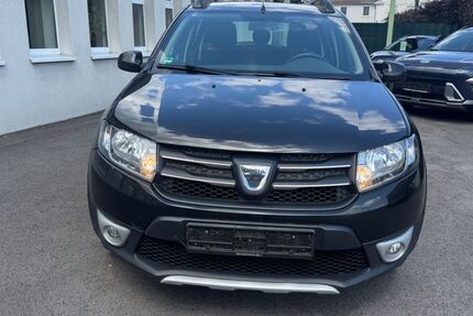 Dacia Sandero 299.000 km 3.999 &euro; Gelsenkirchen 45879