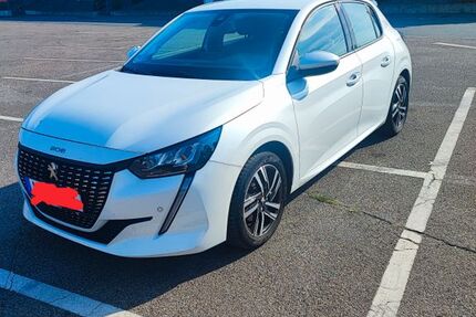Peugeot 208 41.500 km 13.800 &euro; Mülheim an der Ruhr 45475