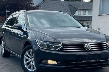 VW Passat Variant