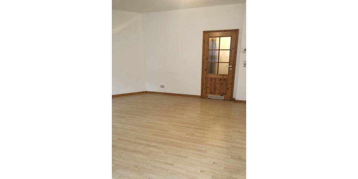 Etagenwohnung Witten Mitte - 2 Zimmer, 65 m&sup2;, 500&euro; | Angebot:25645509