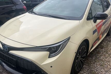 Toyota Corolla 122.000 km 16.500 &euro; Bochum 44795