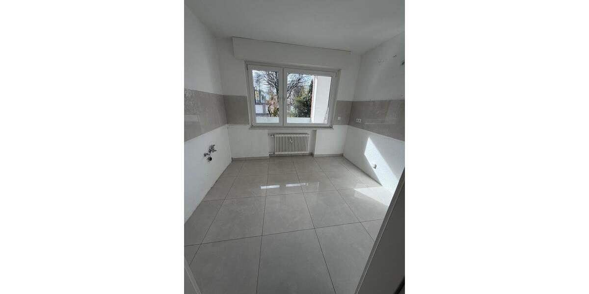 Erdgeschoßwohnung Duisburg Hamborn - 3.5 Zimmer, 71 m&sup2;, 710&euro; | Angebot:25547526