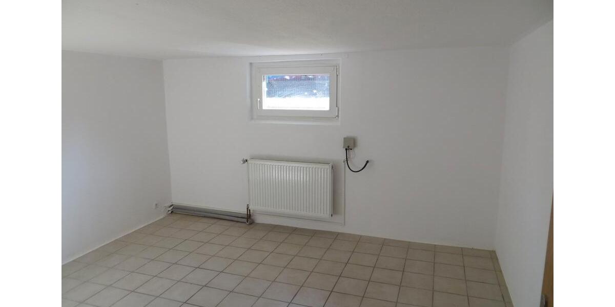 Erdgeschoßwohnung Ratingen - 3 Zimmer, 77 m&sup2;, 900&euro; | Angebot:26372652