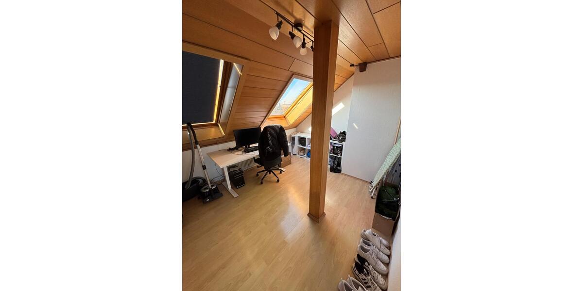 3-Zimmer Dachgeschoss Wohnung Duisburg Neudorf 3 zimmer