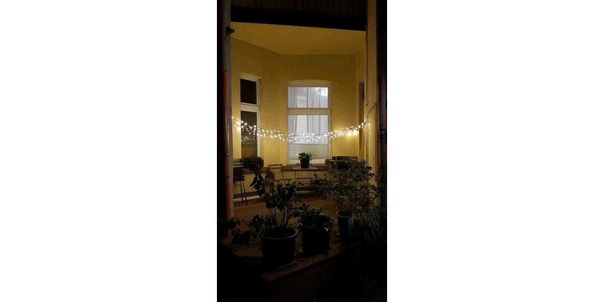 TOP-sanierte Altbauwohnung mit geh. Innenausstattung 3 zimmer