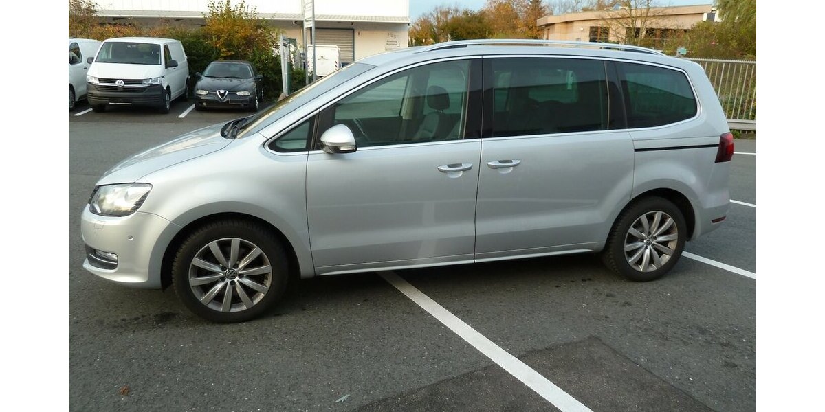 VW Sharan 2.0 TDI DSG Panorama Navi Leder 7 Sitze + 175.000 km 17.900 &euro; Ratingen 40885