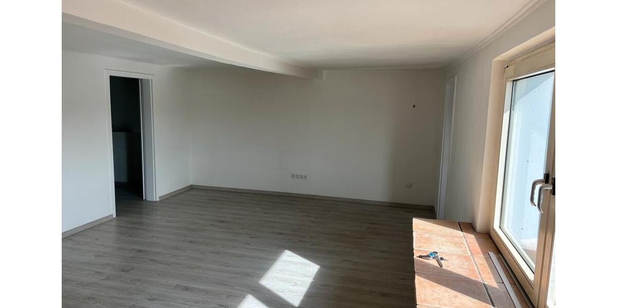 Dachgeschoßwohnung Oberhausen Alstaden - 2 Zimmer, 60 m&sup2;, 780&euro; | Angebot:26374083