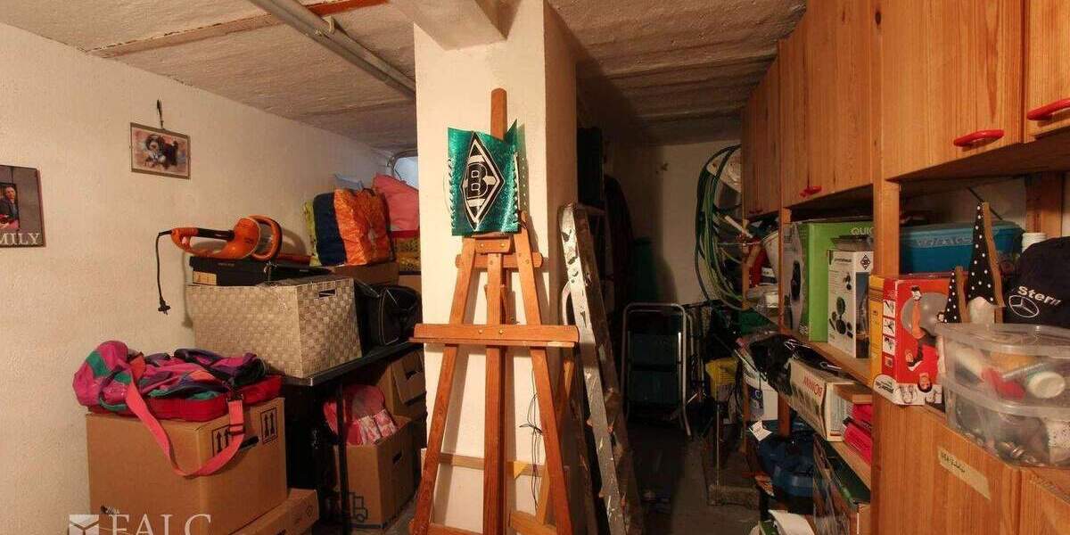 Reihenmittelhaus Oberhausen - Sterkrade Sterkrade-Mitte - 1 Zimmer, 300 m&sup2;, 369.000&euro; | Angebot:21504558