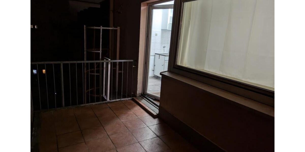 Etagenwohnung Oberhausen - 1 Zimmer, 39 m&sup2;, 650&euro; | Angebot:26093670