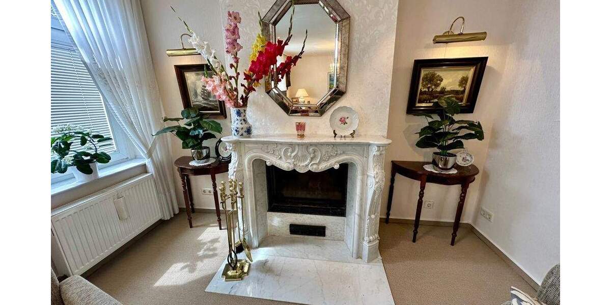 Modernisiertes Zweifamilienhaus mit großer Eigentümerwohnung in Alt-Hamborn! 6 zimmer