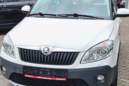 Skoda Fabia 107.000 km 7.999 &euro; Essen 45356