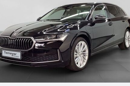 Skoda Superb 30.732 km 44.440 € Bochum 44809