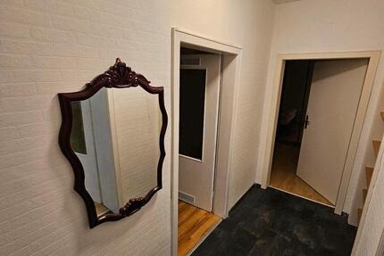 Große helle 3 Zimmer wohnung zum wermiten 1 zimmer