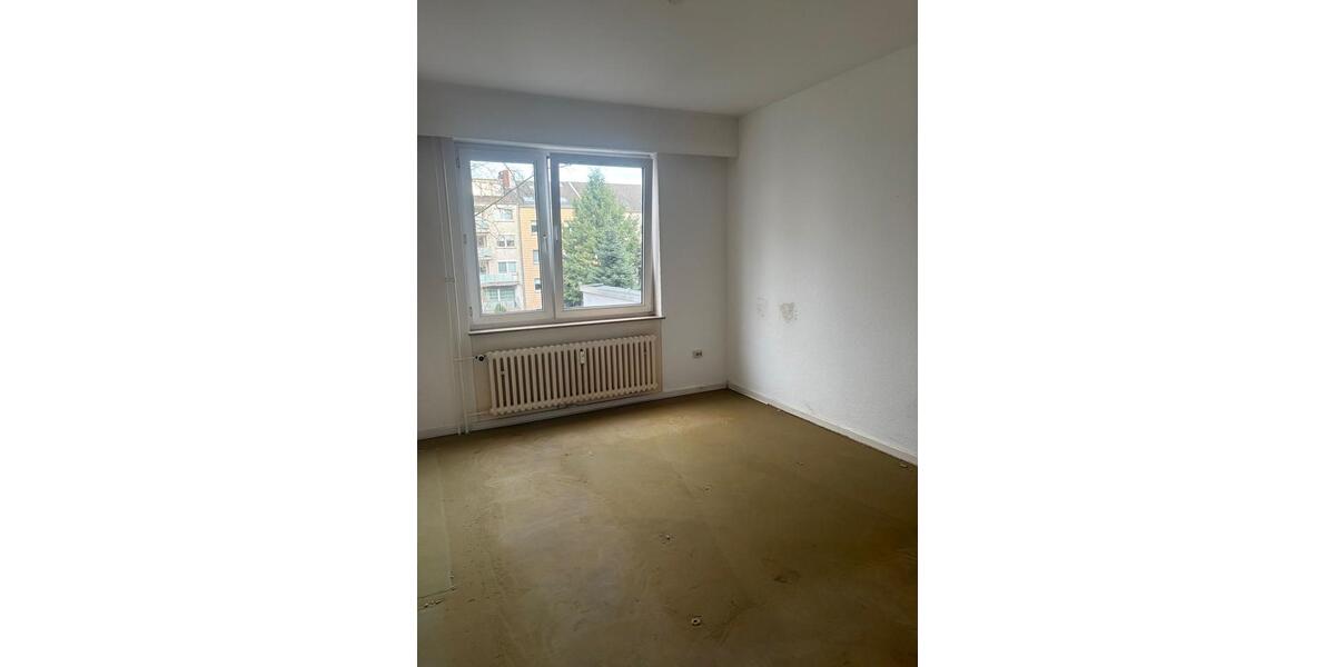 Etagenwohnung Mülheim an der Ruhr Linksruhr - 3 Zimmer, 97 m&sup2;, 750&euro; | Angebot:25230102