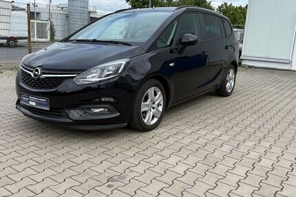 Opel Zafira Tourer 75.430 km 12.699 &euro; Gelsenkirchen 45891
