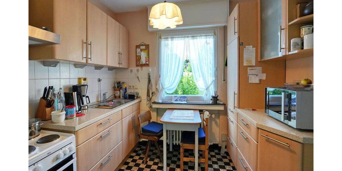 Familienfreundliche Doppelhaushälfte auf großem Erbpachtgrundstück in Stadtgarten-Nähe 6 zimmer