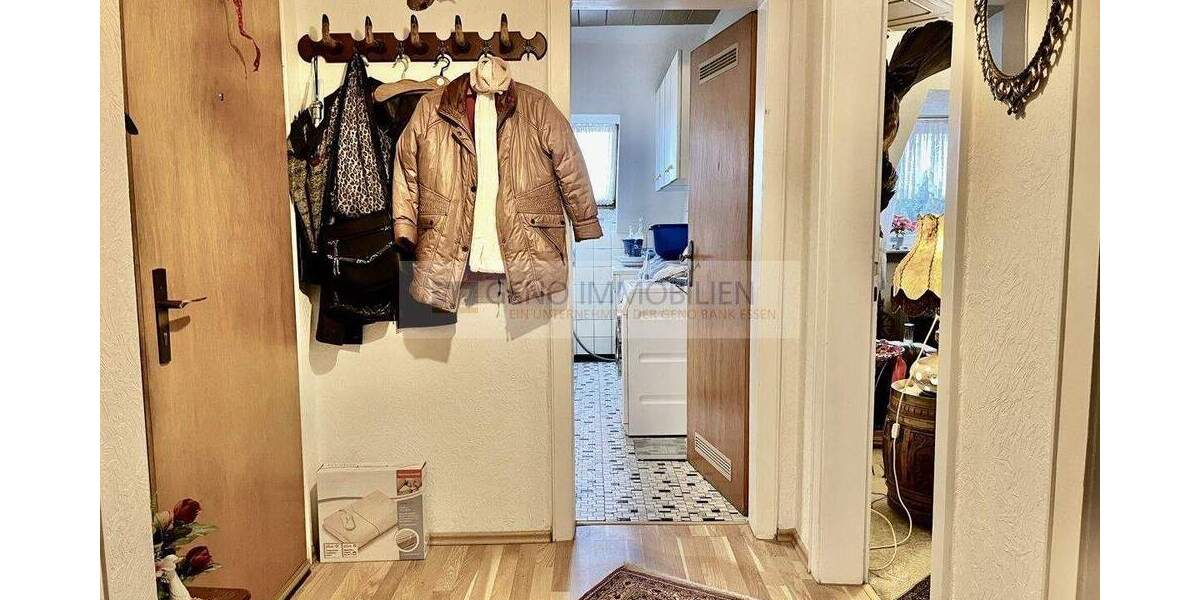 Etagenwohnung Essen / Bergerhausen Bergerhausen - 2 Zimmer, 61 m&sup2;, 125.000&euro; | Angebot:25428742