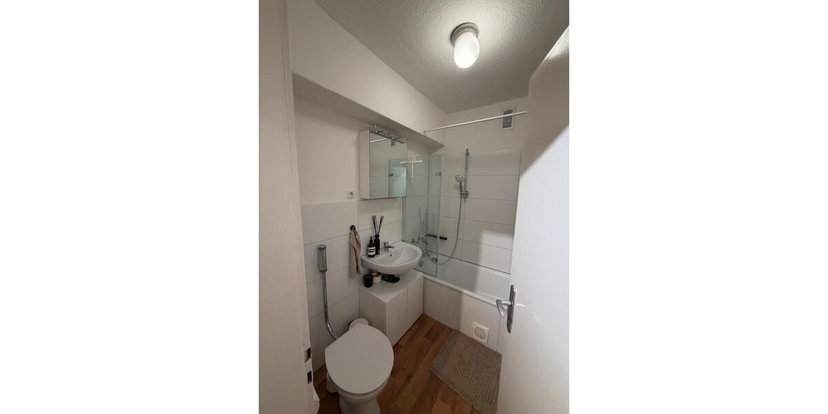 Etagenwohnung Essen Stadtbezirk II - 2 Zimmer, 50 m&sup2;, 890&euro; | Angebot:25317710