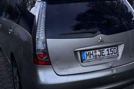 Mitsubishi Grandis 295.195 km 2.500 € Essen 45309