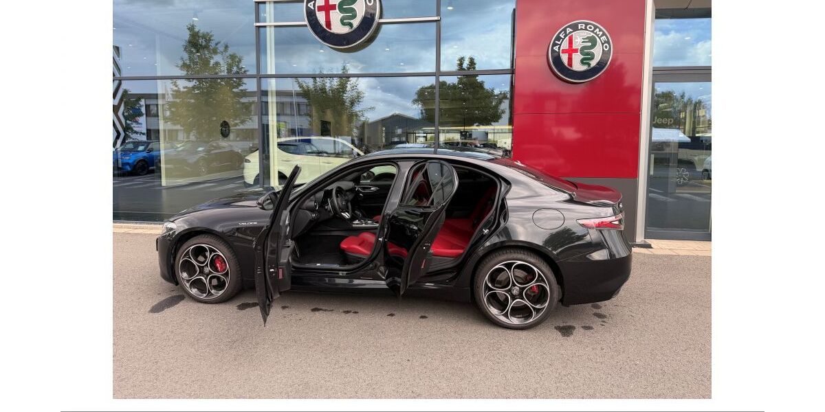 Alfa Romeo Giulia 17.990 km 37.890 &euro; Dortmund 44145