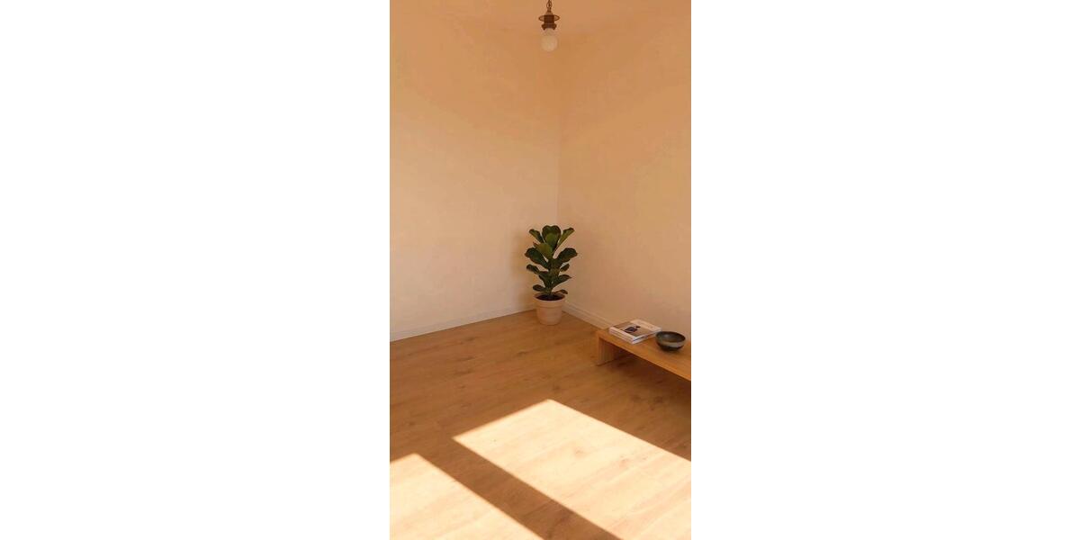 Etagenwohnung Gelsenkirchen Ückendorf - 4 Zimmer, 75 m&sup2;, 562&euro; | Angebot:26350540